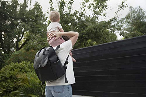 Sac à langer 4-en-1 Babymel en simili cuir noir parfait pour papa aussi